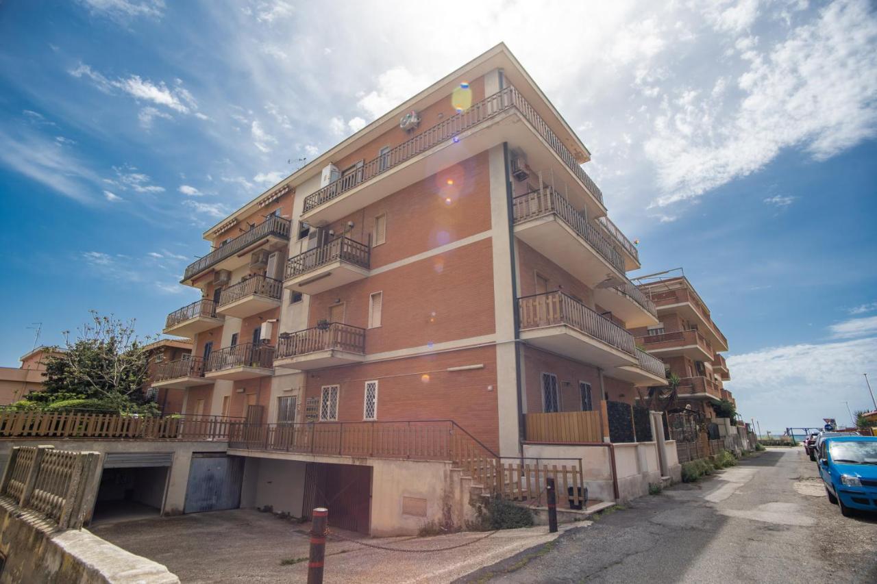 Sweet Home Lullaby - Free Parking Passoscuro Bagian luar foto